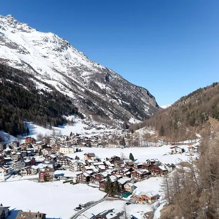 Apartment Amaryllis By Interhome